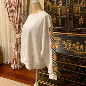 Burberry sweatshirt with checked sleeves